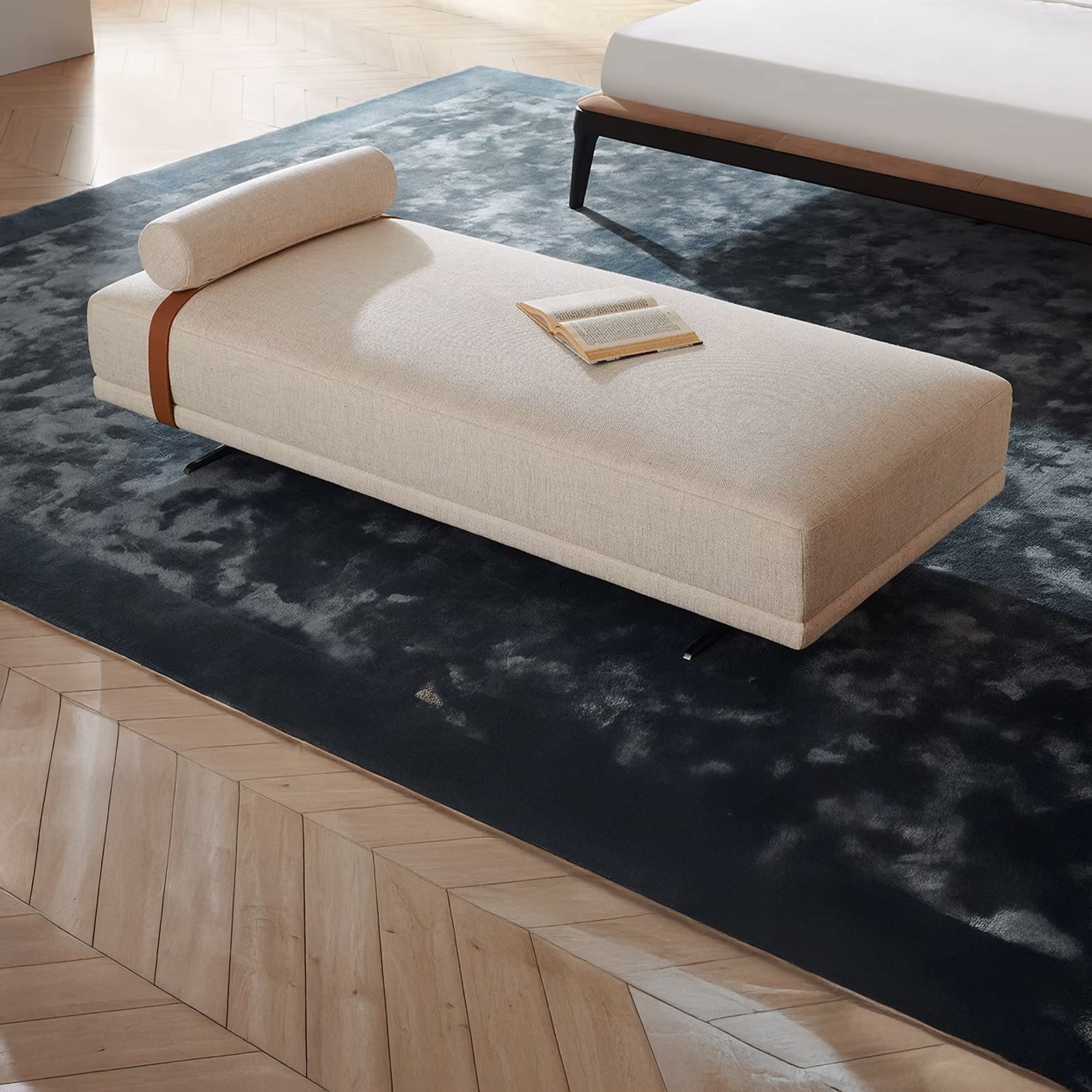 Orbis Daybed